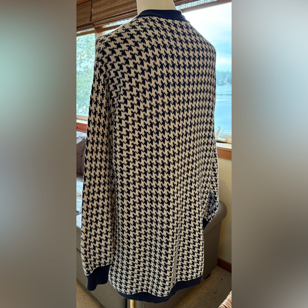Lizsport Vintage Navy & White Oversized Houndstooth Knit Cardigan in 100% Cotton - Picture 9 of 12